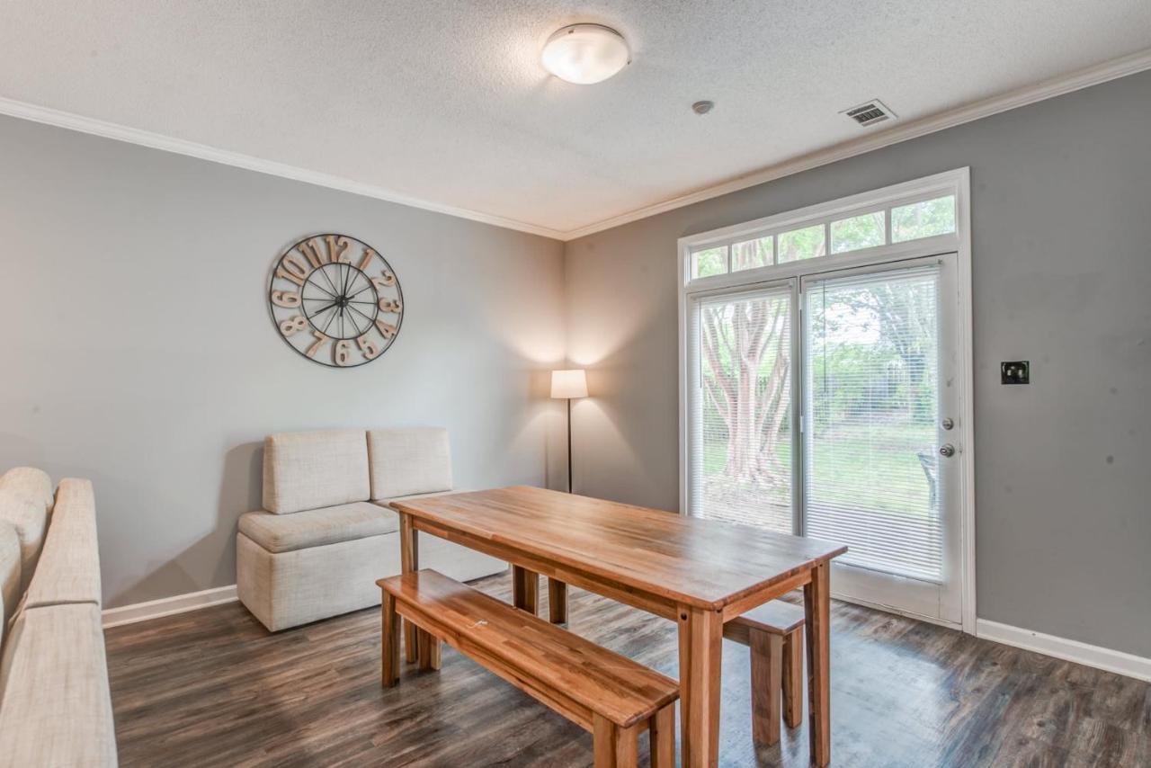 Cozy In Cordova-- Close To I-40 Holiday home