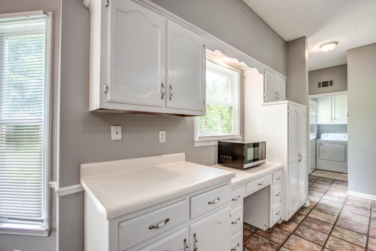 Cozy In Cordova-- Close To I-40 Memphis